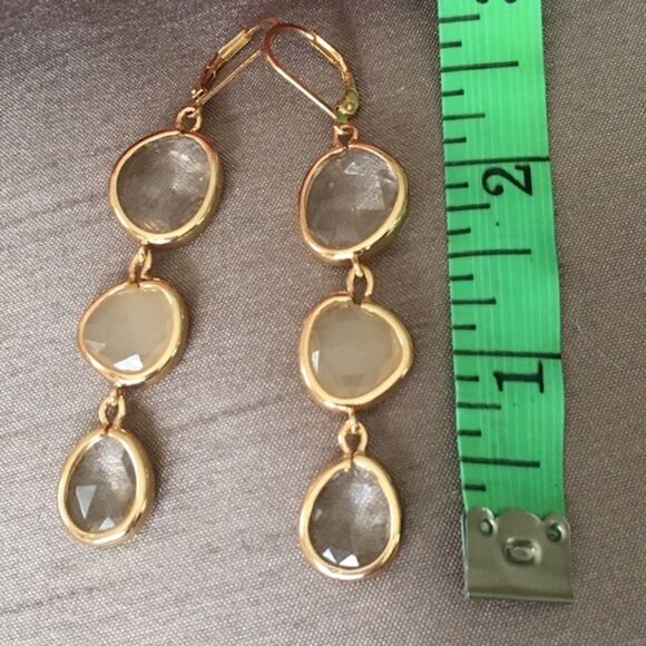 3 Crystal Dangle Drop Earrings Gray Blush - Picture 7 of 7